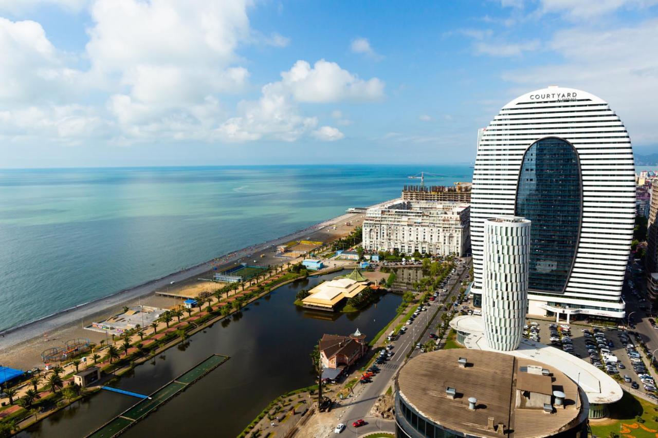 G-Point City Beach 巴统 外观 照片
